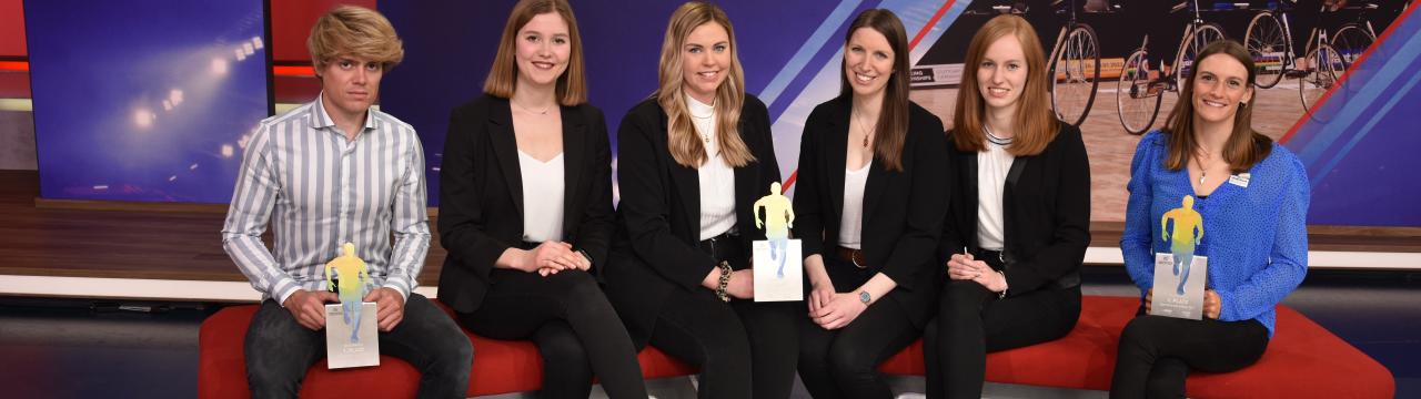 Von links nach rechts_JasonOsborn_AnnikaFurch_SabrinaBornNora_Erbenich_HannahRohrwick_RicardaFunk