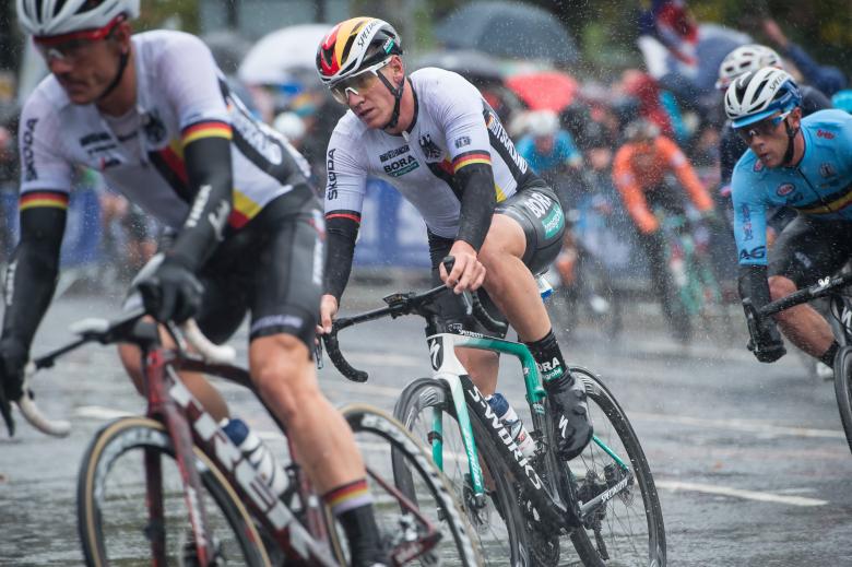 Radprofi Pascal Ackermann bei einem Radrennen der Rad-WM 2019 in Yorkshire