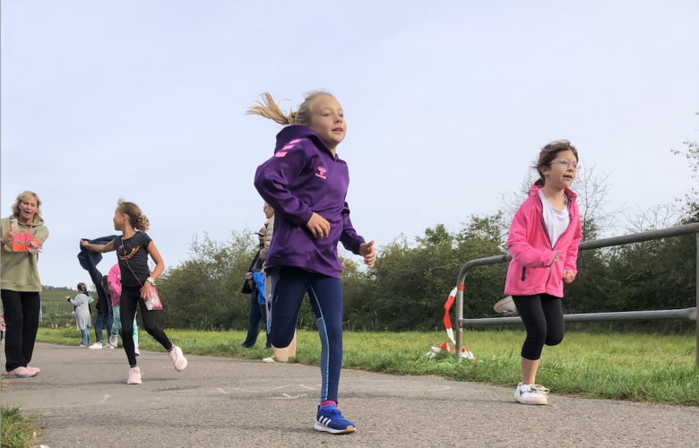 Kinder beim Laufen