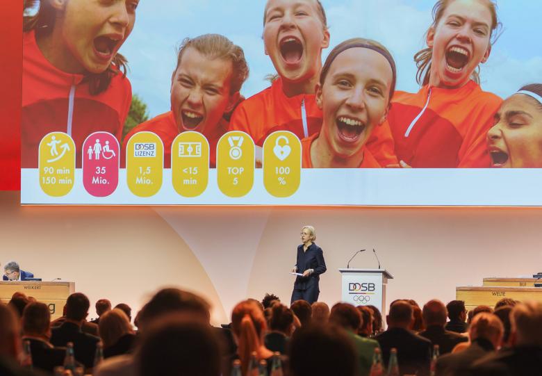 Szene der der DOSB-Mitgliederversammlung