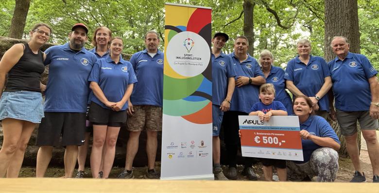 Gruppenfoto mit Sportlern