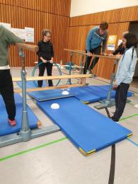 Sportler auf dem Parcours