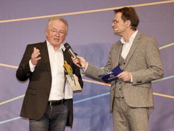 Siegerehrung Landessportlerwahl: Christian Döring interviewt Frank Ziegler