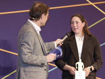 Siegerehrung Landessportlerwahl: Christian Döring interviewt Paulina Pirro