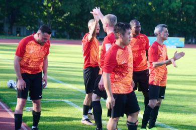 Integration durch Sport vs. FC Bundestag