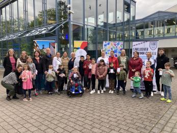 Gruppenfoto Inklusives Schwimmen