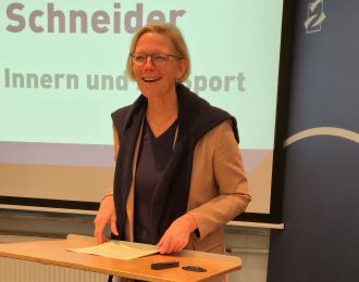 Staatssekretärin Simone Schneider