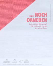 "...noch daneben" auf grauem Untergrund