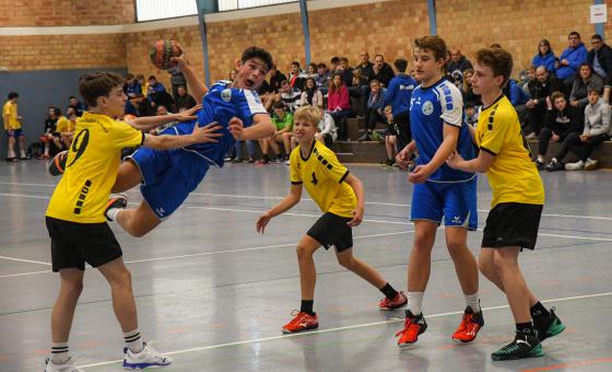 Handball-Jungen