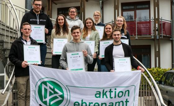 Ehrenamtler*innen
