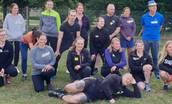 Gruppenbild mit Sportler*innen