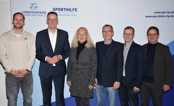 Der neue Stiftungsrat der Sporthilfe RLP (v.l.): Kai Kazmirek, Minister Michael Ebling, Monika Sauer, Prof. Dr. Arne Güllich, Sven Schlunke und Dr. Andreas Sebus.
