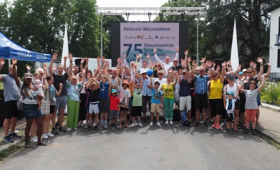 Gruppenbild mit Sportler*innen
