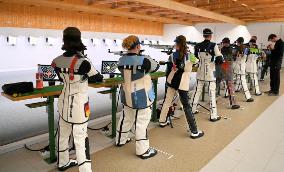Sportschützen in Aktion