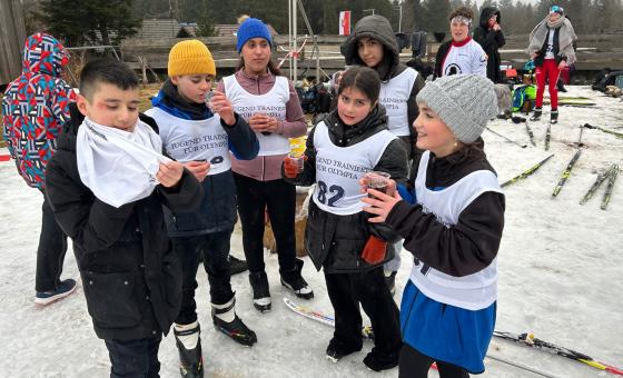 Kinder beim Wintersport