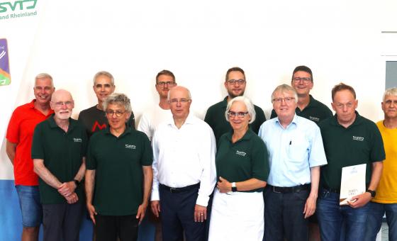 Gruppenfoto Vorstand des Skiverbandes Rheinland