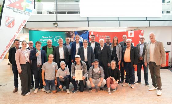 Gruppenfoto bei der Verleihung des Karl-Heinz Thommes-Preises