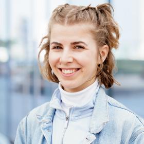 Portrait von Larissa Rohr